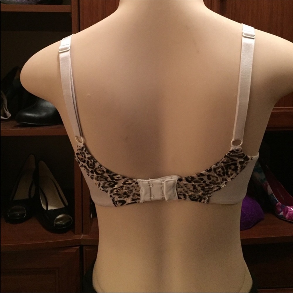 Victoria Secret Bra - Picture 3 of 4